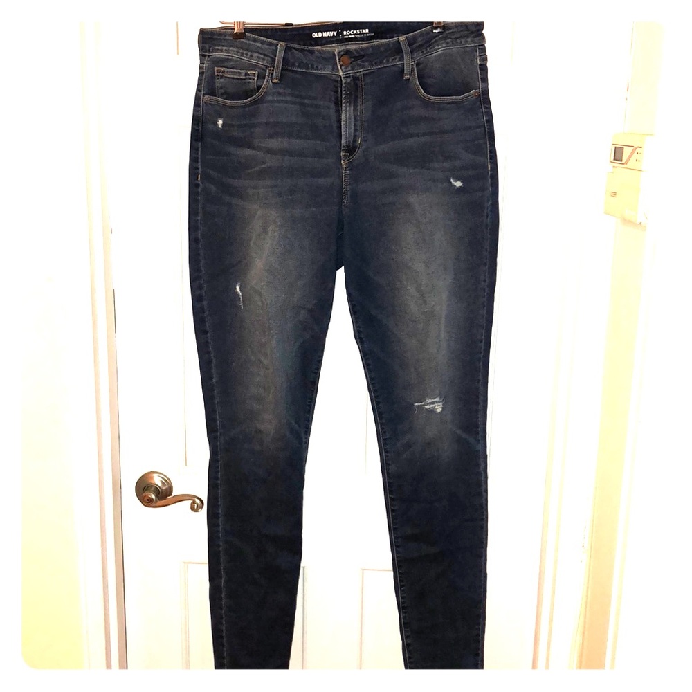 OLD NAVY rockstar jeans with minor rips!