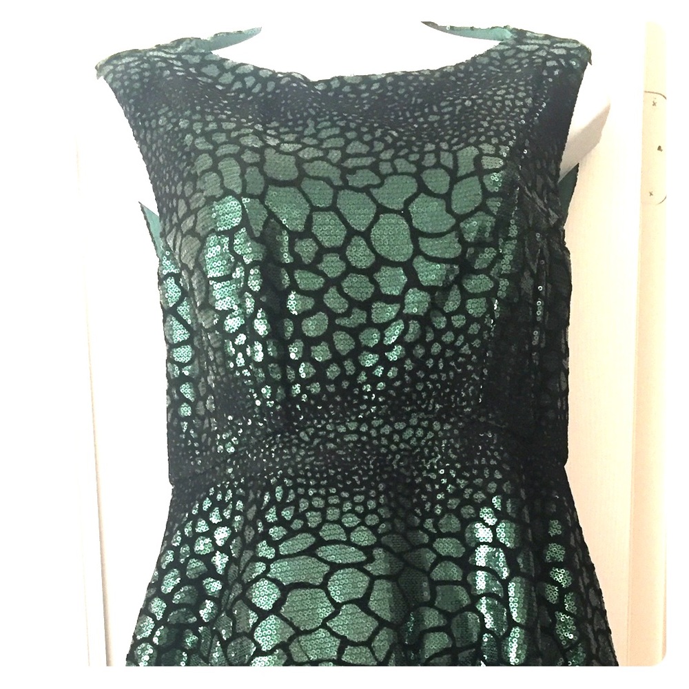 Elegant croc French Connection dress NWT - Picture 2 of 4
