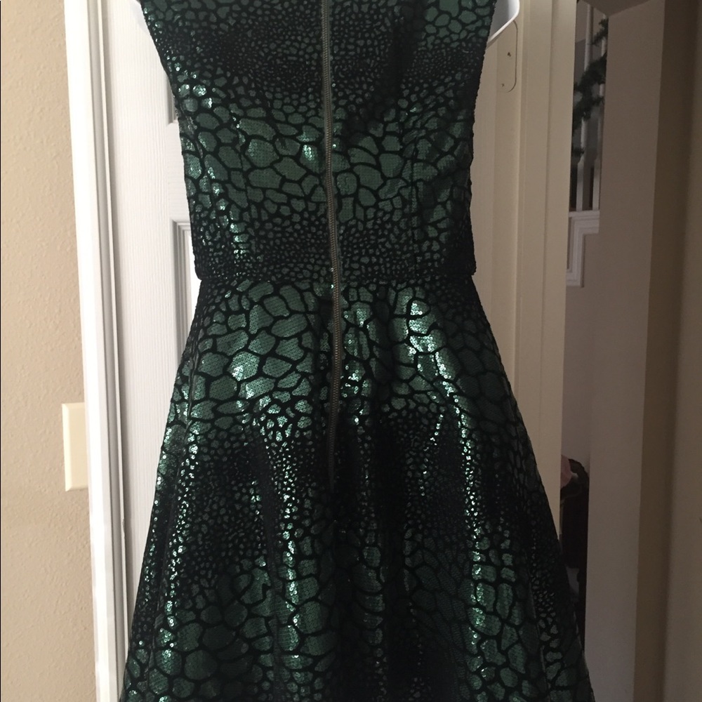 Elegant croc French Connection dress NWT - Picture 3 of 4