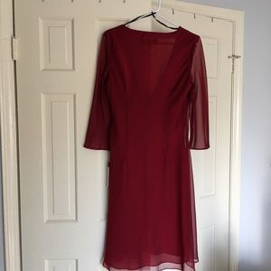 NWT Merlot colored dress w/ a black sequin flower