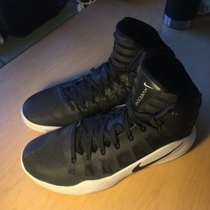 Nike Hyperdunk 2016 Men’s 10