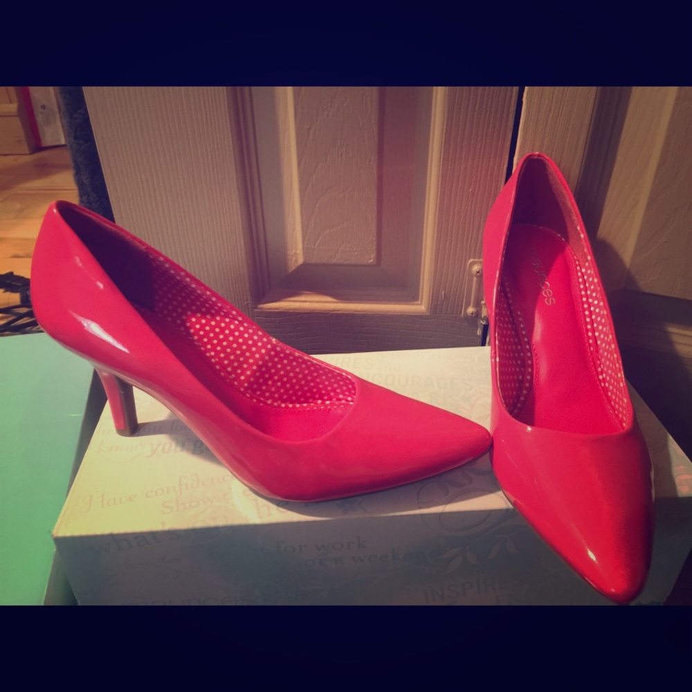Pink heels