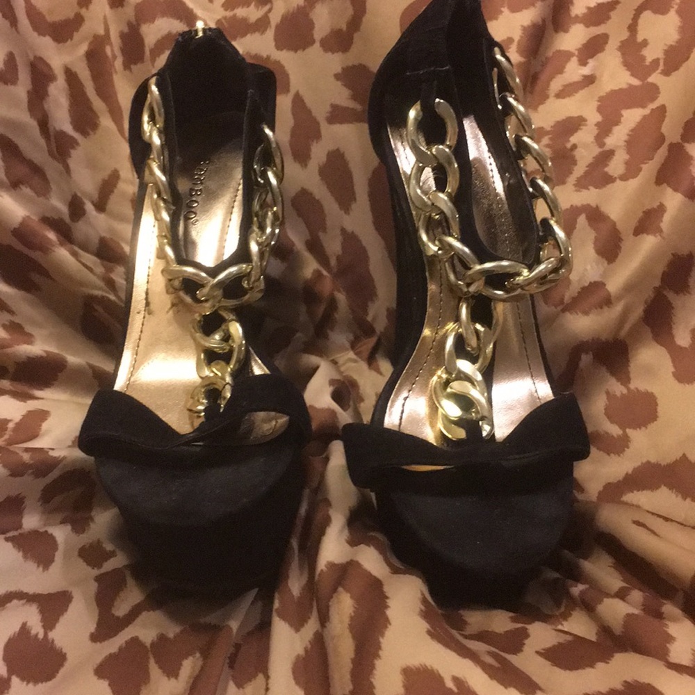 Heels are crest condition. Worth them few times