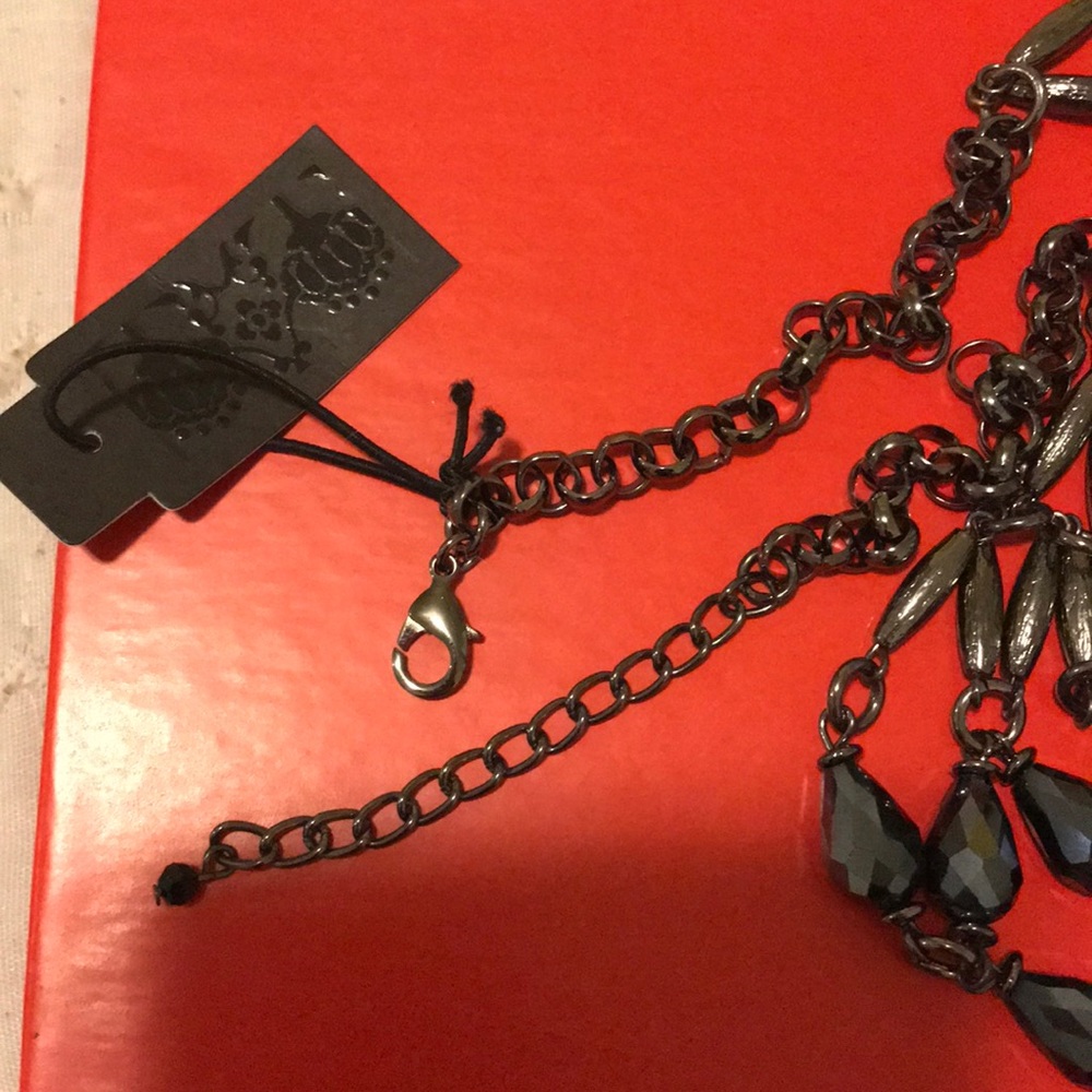 Statement necklace - Picture 4 of 6