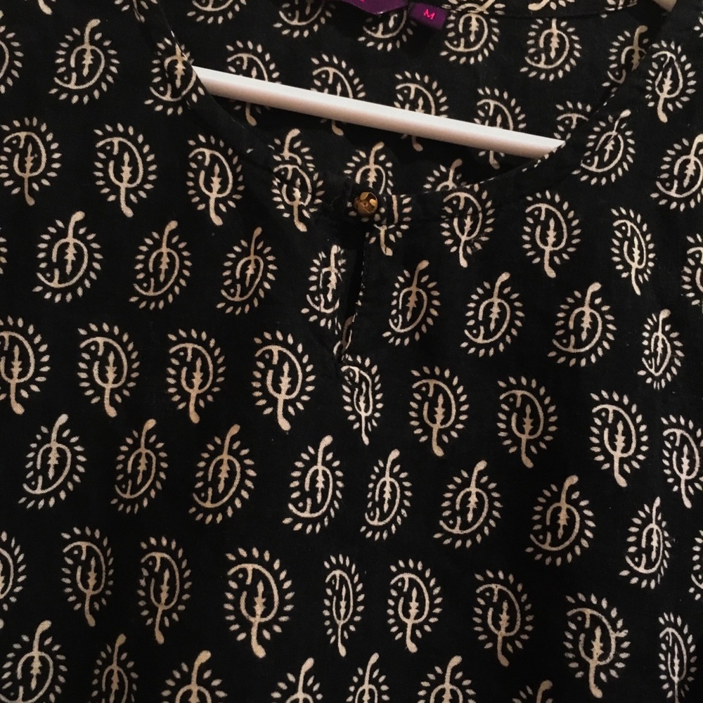 Beautiful black kurta. - Picture 2 of 4