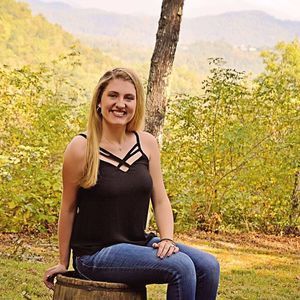 Meet your Posher, Amanda