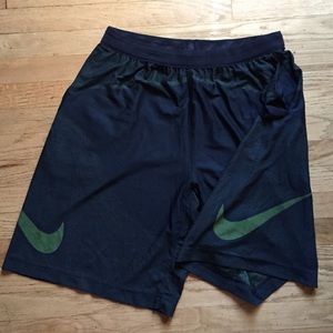 Nike Shorts With Pockets