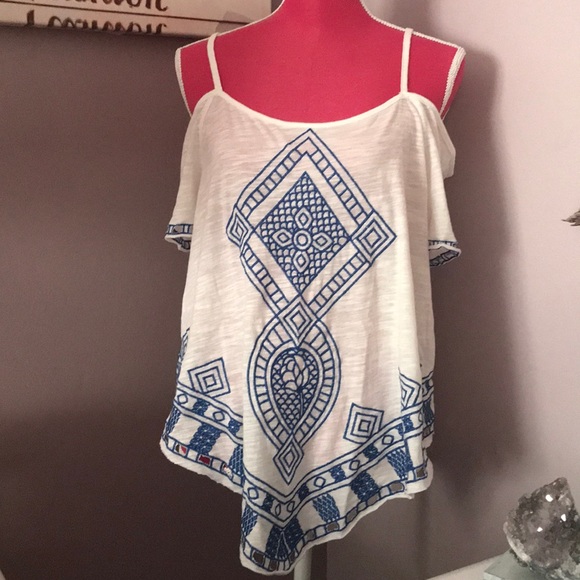 Doe & Rae White Aztec Boho Off The Shoulder Top - Picture 4 of 5