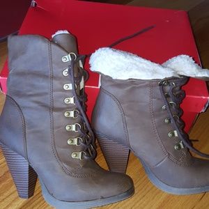Like new in Box brown lace up boots with heel