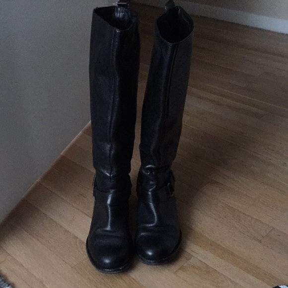 Boots - Picture 2 of 5