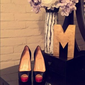 Christian Louboutin peep toe