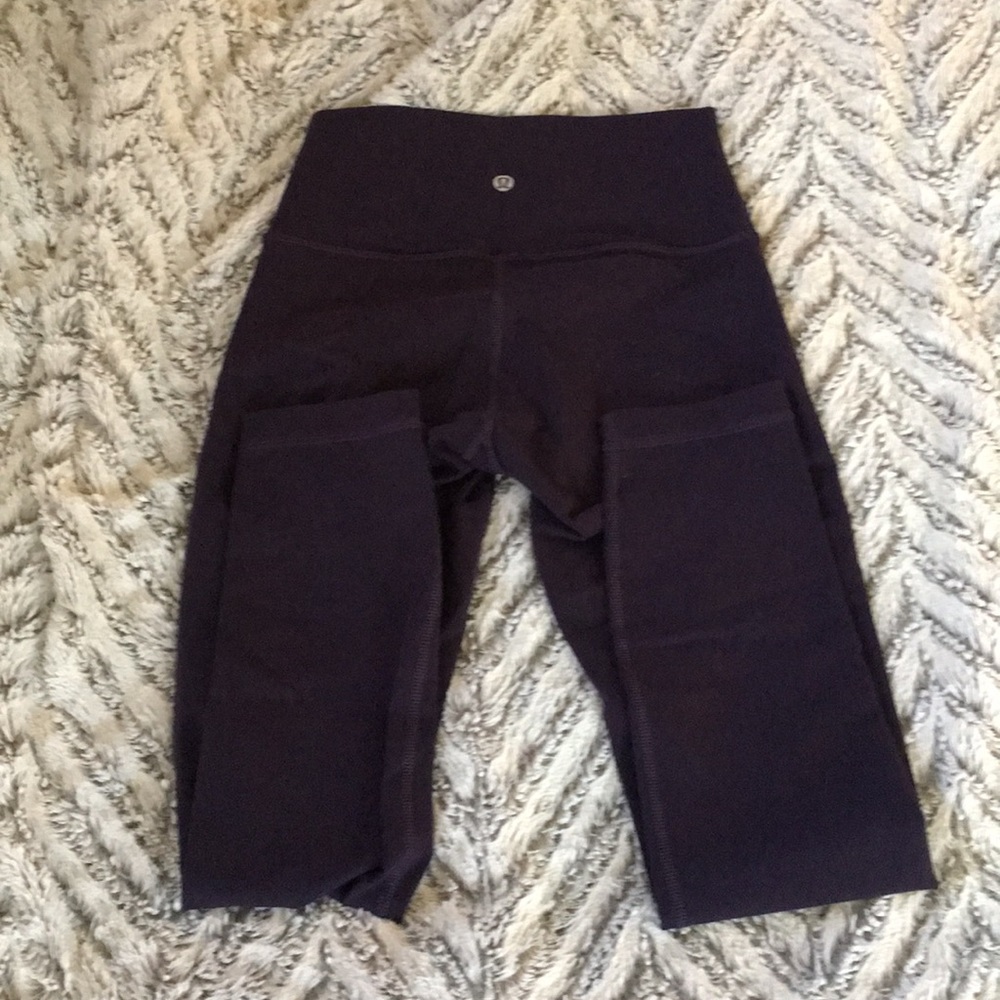 Lululemon black grape 🍇 high rise 6