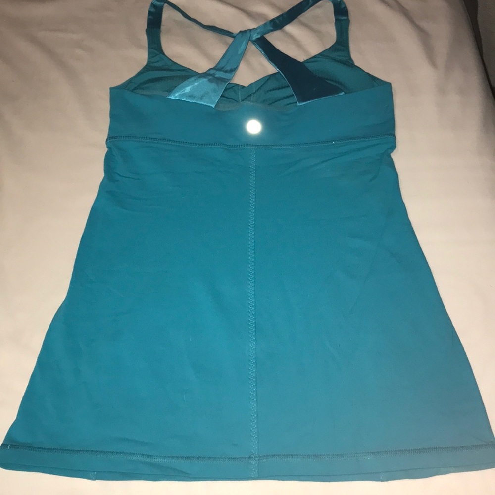 Lululemon tank - Picture 2 of 3