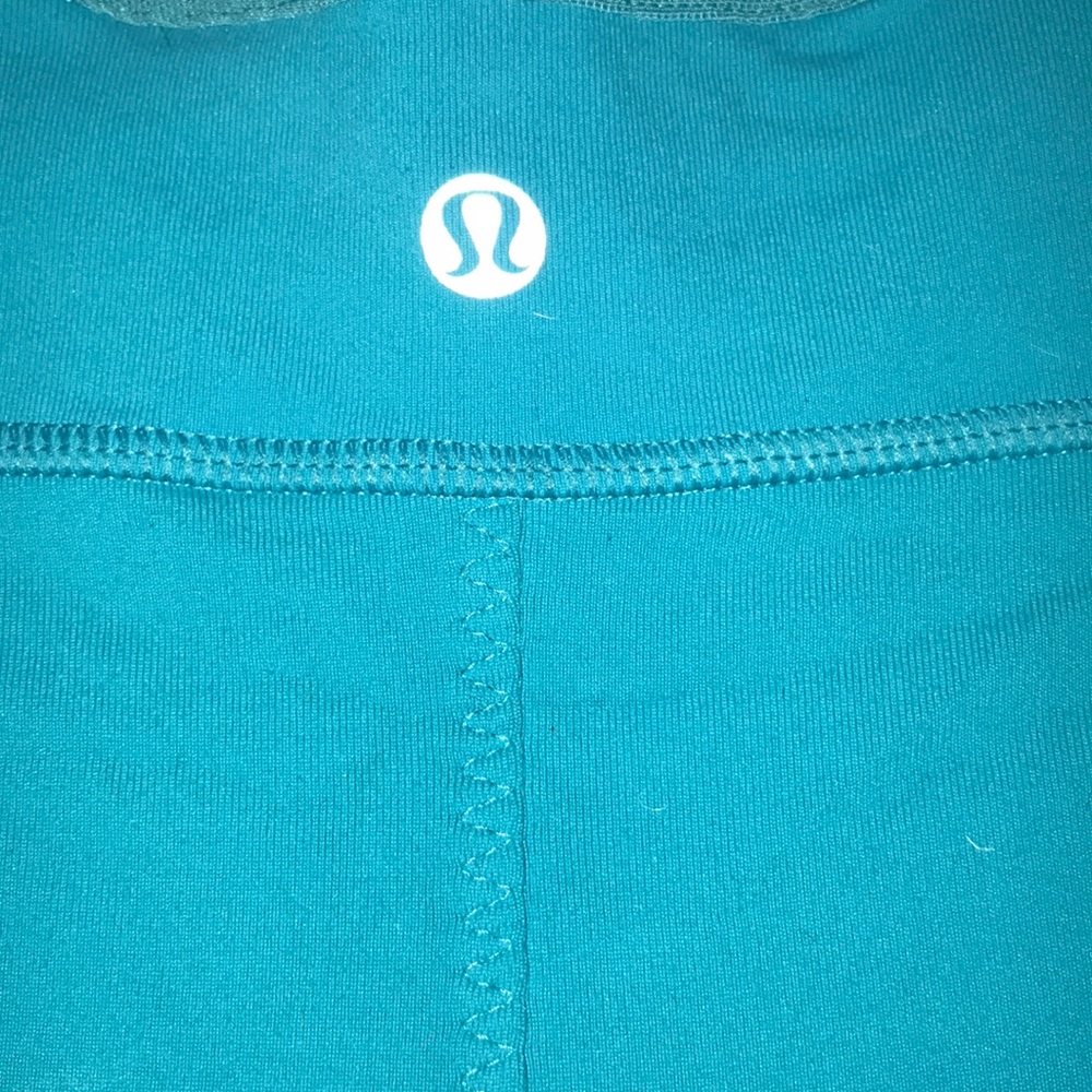 Lululemon tank - Picture 3 of 3
