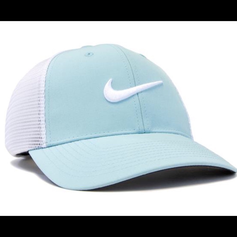 Nike Dri-Tek Golf Cap Unisex Sizing Fitted Style