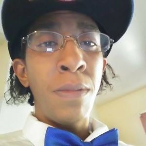 Meet your Posher, Candice