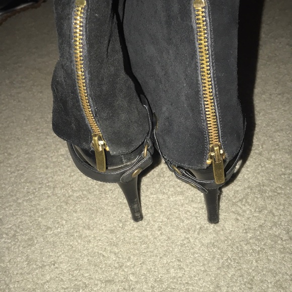 Boots - Picture 4 of 4