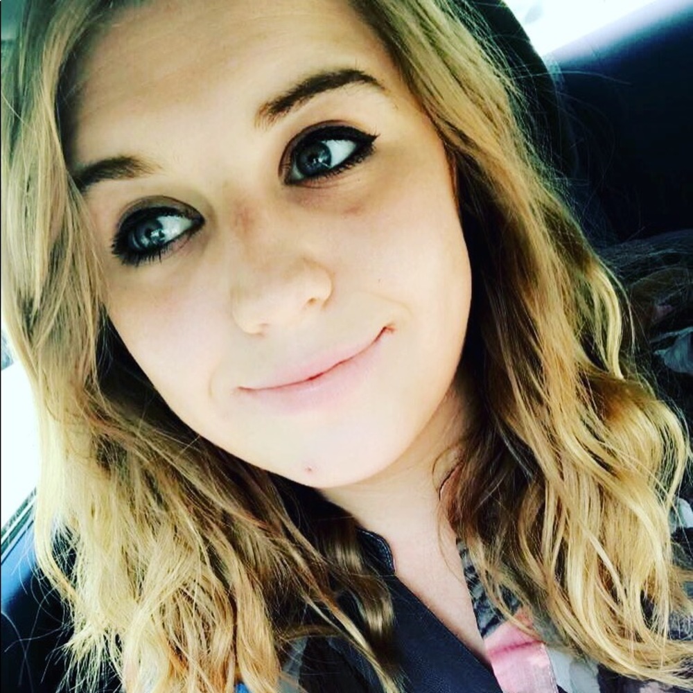 Meet your Posher, Jennifer