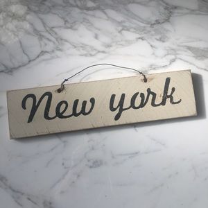 Brandy Melville new york sign NWOT