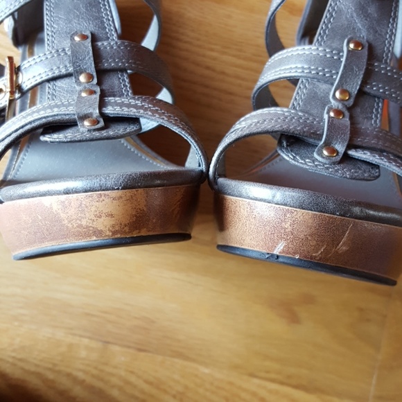 Platform wedge sandles - Picture 7 of 8