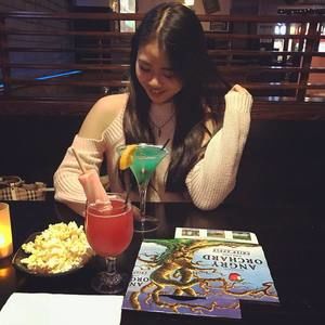 Meet your Posher, Christina