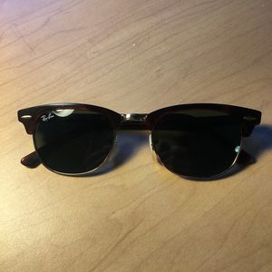 AUTHENTIC Ray Ban Clubmaster