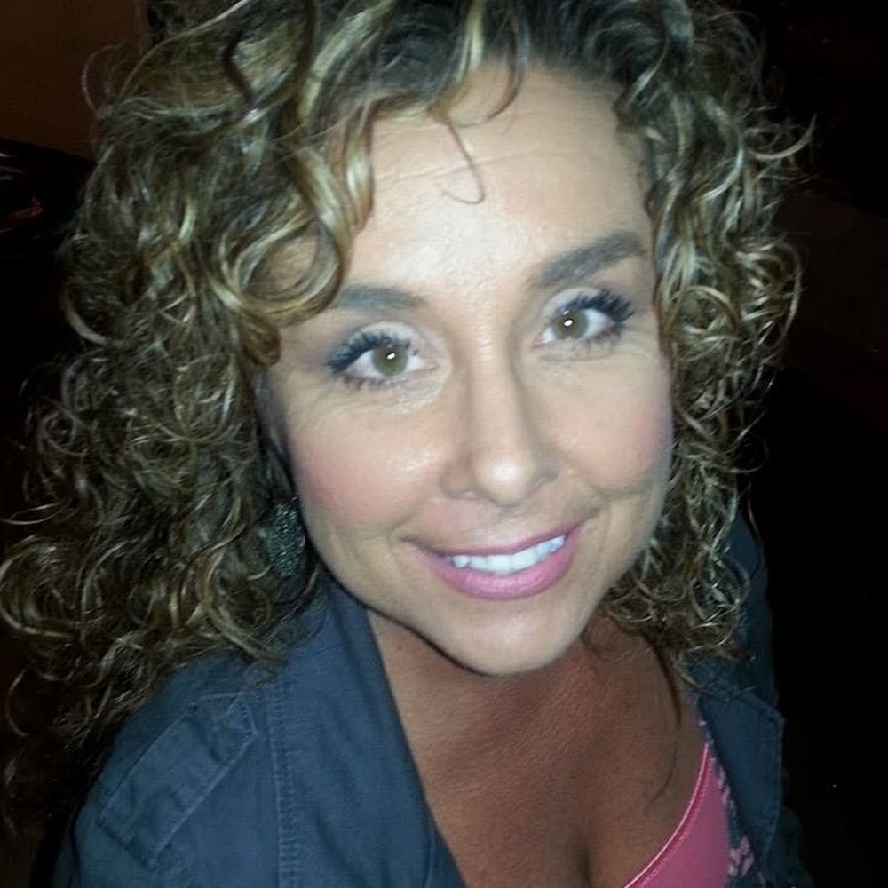 Meet your Posher, Tracey danae'