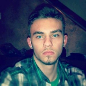 Meet your Posher, Dakota