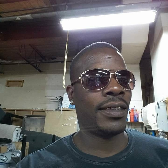 Meet your Posher, Lamar - Picture 1 of 1