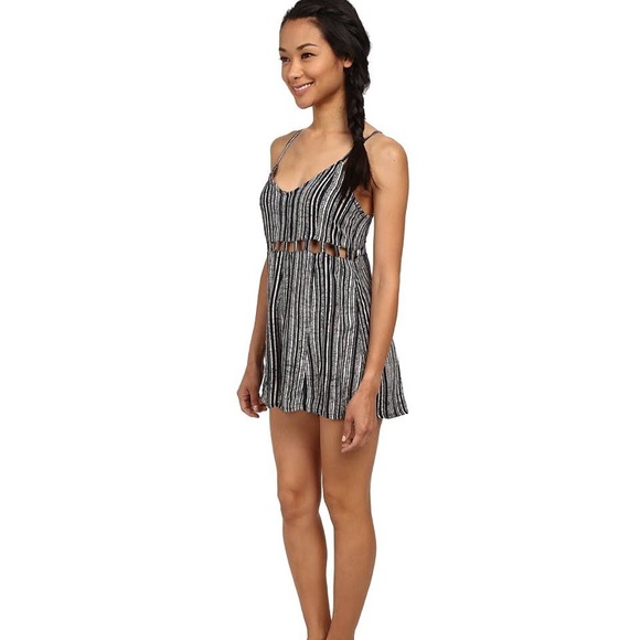 RVCA Easy Peasy Jumper Women’s Sleeveless Black - Picture 2 of 7