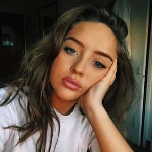 Meet your Posher, Hailey