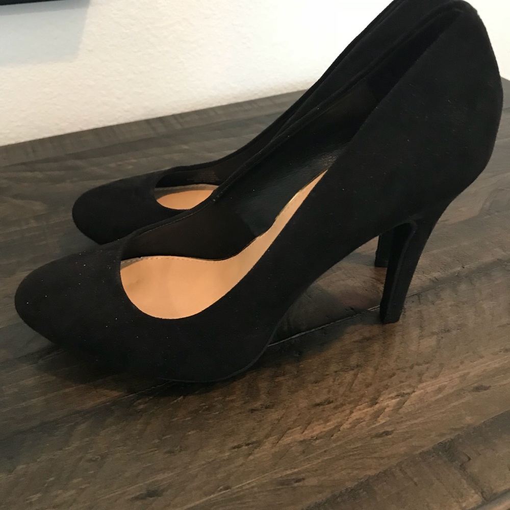 Jessica Simpson Size 9 Pumps - Picture 3 of 3