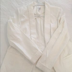 Lauren Conrad white embossed jacket/blazer