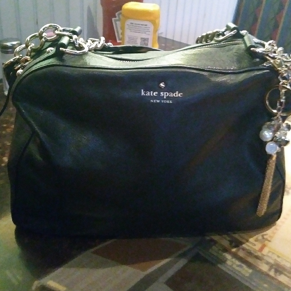 Meet your Posher, Elvia