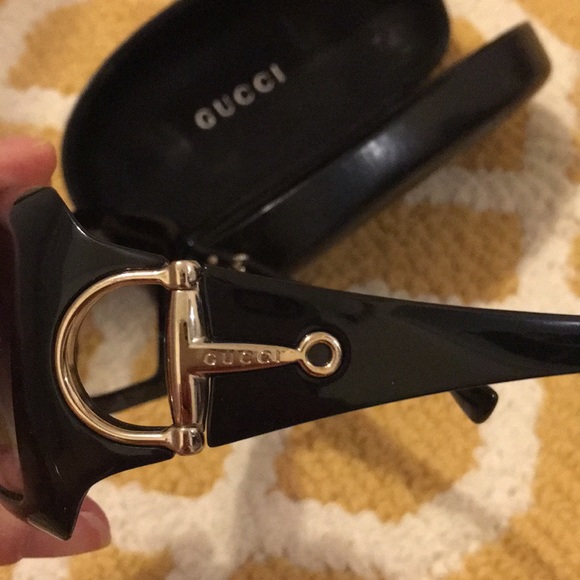 Black Gucci Glasses - Picture 4 of 4