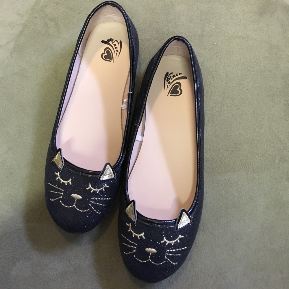 Girls cat shoes