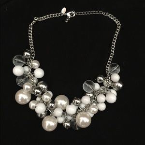 Express pearl statement necklace