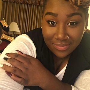 Meet your Posher, Courtney