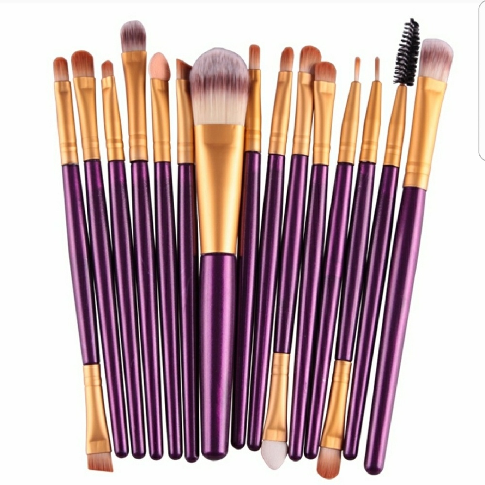 NEW! 15 PIECE MAKEUP BRUSH SET
