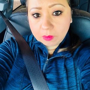 Meet your Posher, Imelda