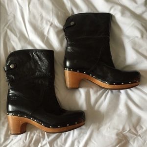 Black heeled UGG boots