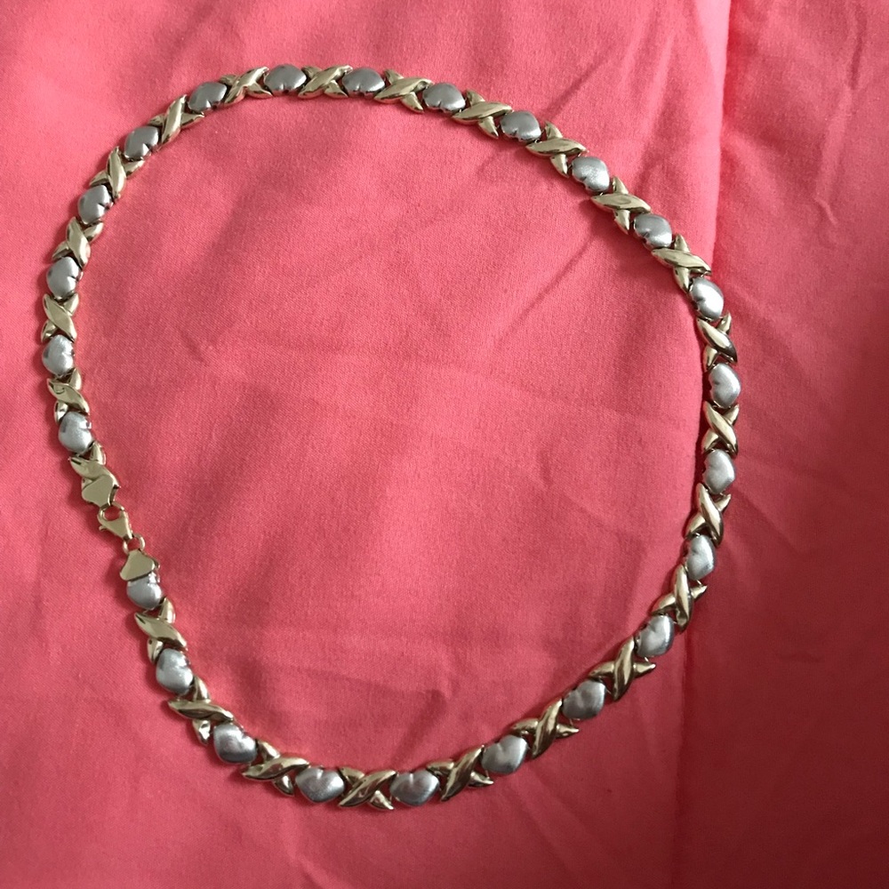 10 ct gold xoxoxo necklace