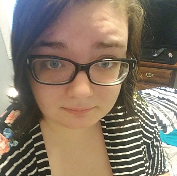 Meet your Posher, Brittany - Picture 1 of 1