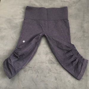 Lululemon In The Flow Crop size 6, heather inkwell
