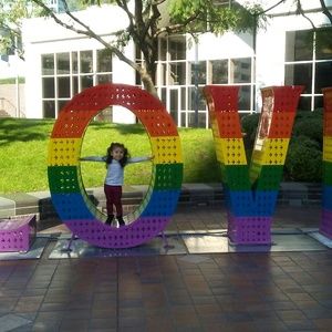 Meet your Posher, Emeteria