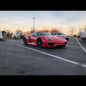 Meet your Posher, Charles