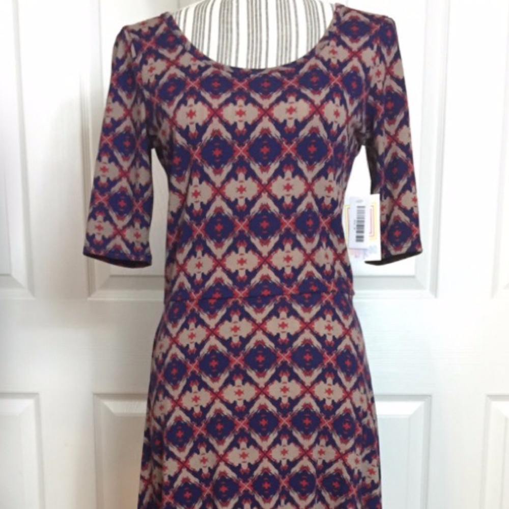 M LuLaRoe Ana - NWT