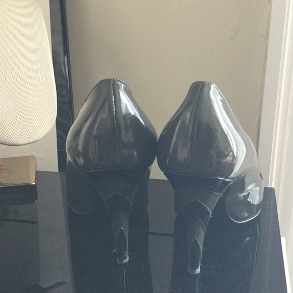 Sigerson Morrison Green & Black Heels 9 - Picture 2 of 4