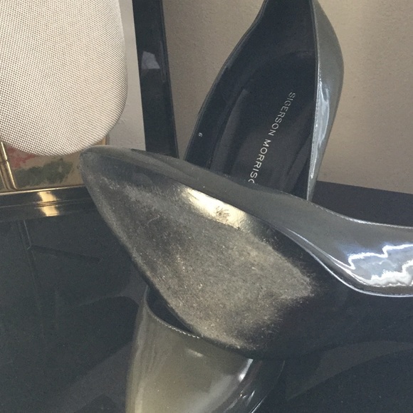 Sigerson Morrison Green & Black Heels 9 - Picture 4 of 4