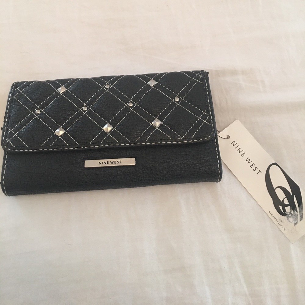 NINE WEST wallet